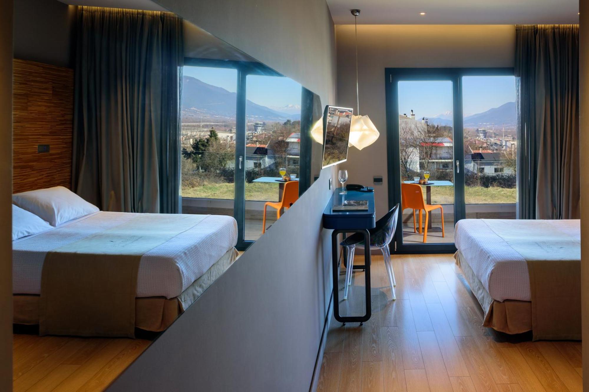 Essence Hotel Ioannina Exterior foto