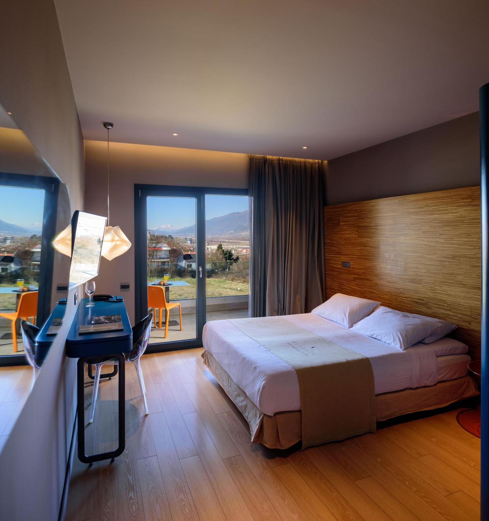 Essence Hotel Ioannina Exterior foto